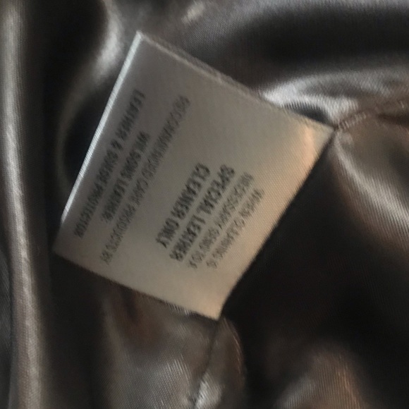 Beautiful waist hugging Wilson’s Leather Tan/Brown 100% Leather Jacket!✨ - Picture 4 of 4